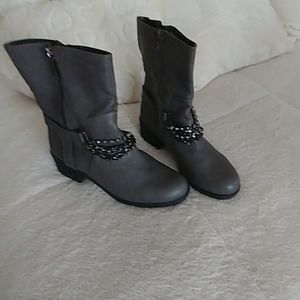 Vera Wang Boots.   S 10. Taupe